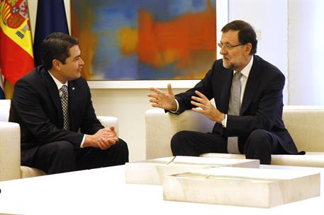 1/10/2014. Rajoy recibe al presidente de la República de Honduras. El presidente del Gobierno, Mariano Rajoy, en un momento de su encuentro ...